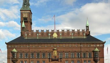 Pro Palestina- demonstranter forsøkte å ødelegge jødisk utstilling.