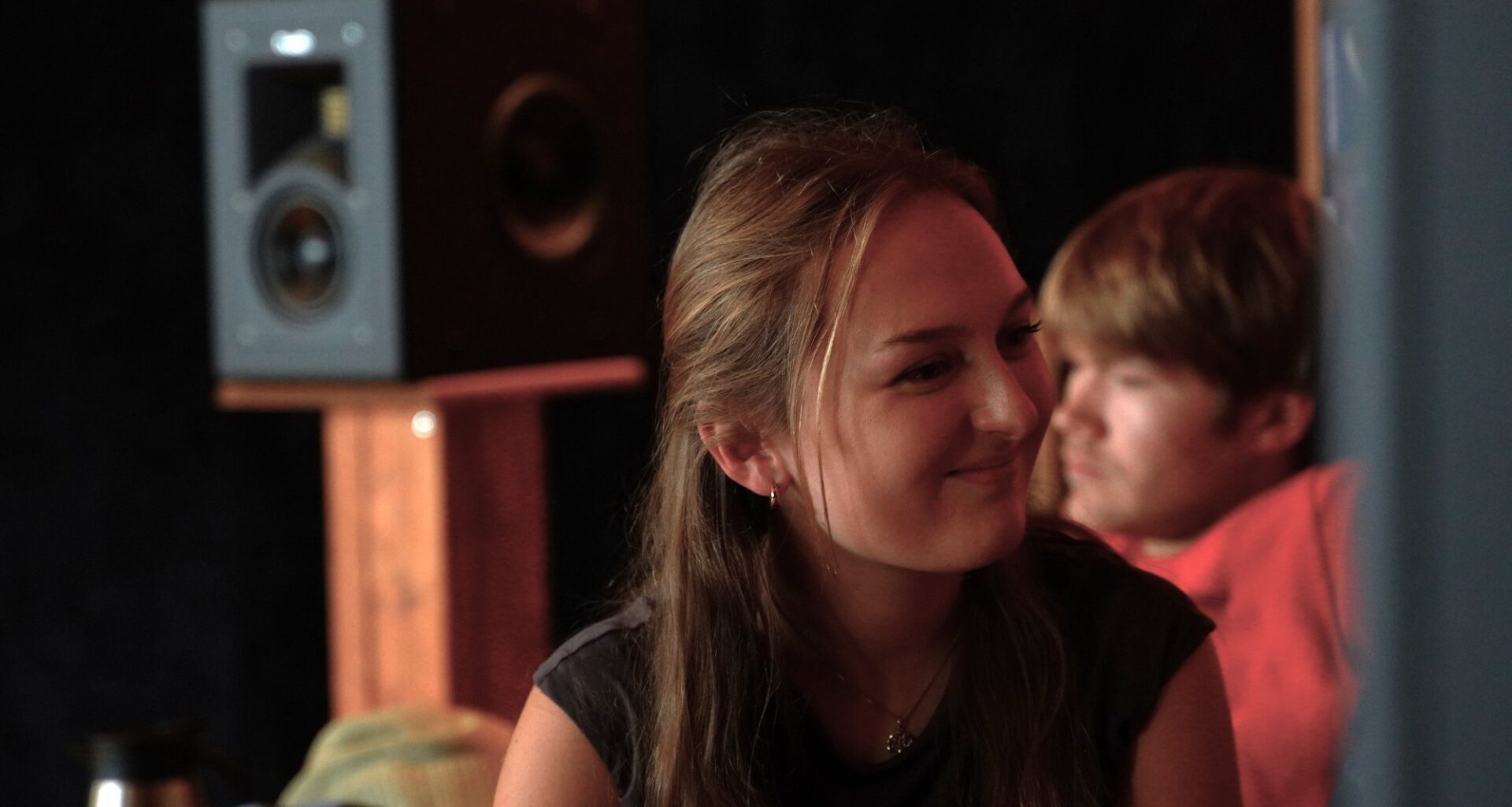 Øystre Slidre, Ingeborg Onstad | For fyrste gong har Ingeborg (21) eit plateselskap i ryggen: – Eg føler meg så ivaretatt