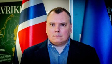 Ukraina, Kjernekraft | Advarer mot Putins bombing: – Risikerer en atomkatastrofe i hjertet av Europa