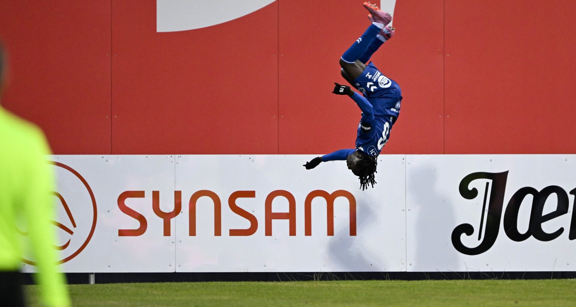 Akrobatisk feiring da nullen sprakk: – Føler at jeg stadig utvikler meg - Sarpsborg Arbeiderblad