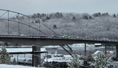 Trafikk, Ulykke | Ulykke på Omsundbrua: – Såpeglatt