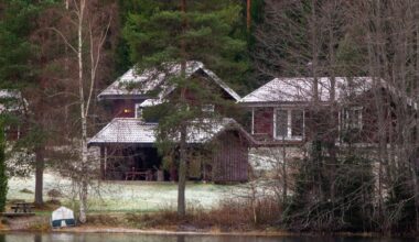 Eidskog, Hytte | Ble tipset om «nazifest» – nekter å reise fra hytta