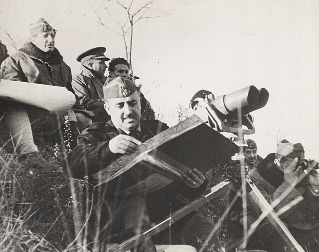 Stadig flere unge spanjoler lengter tilbake til Franco- eraen