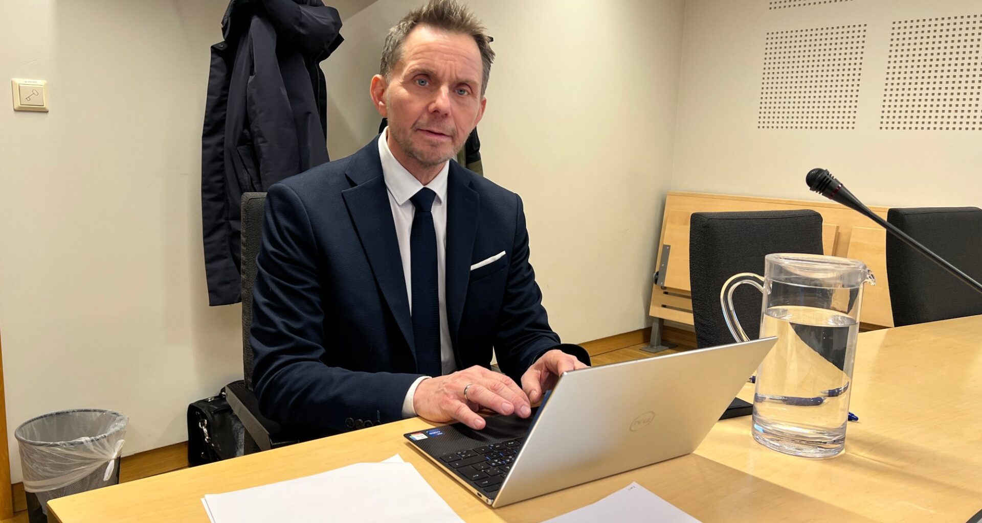 Møtte drapssiktede i kveld: – Han erkjenner at det ikke er noen andre som har utført handlingen - Nordlys