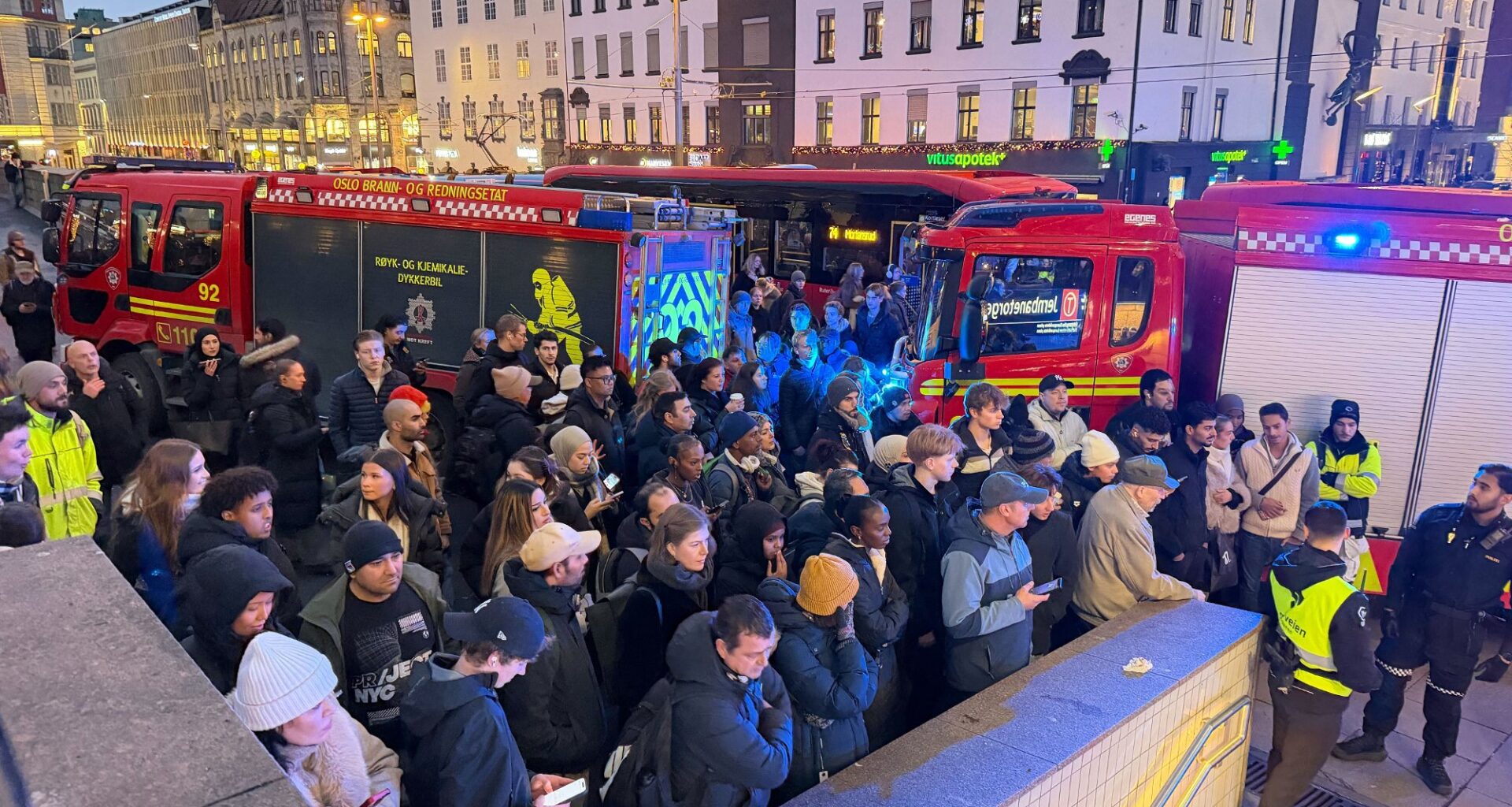 Ulykke, T-banen | En person påkjørt av T-banen på Jernbanetorget.