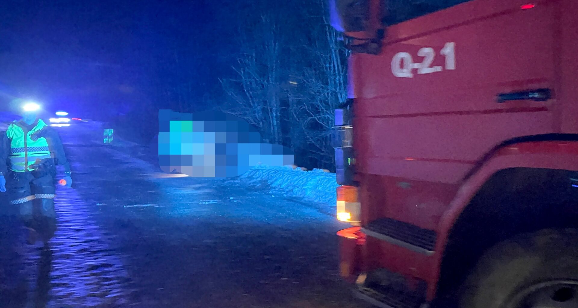 Trafikk, Dyrøy | Mann erklært død etter utforkjøring i Midt-Troms