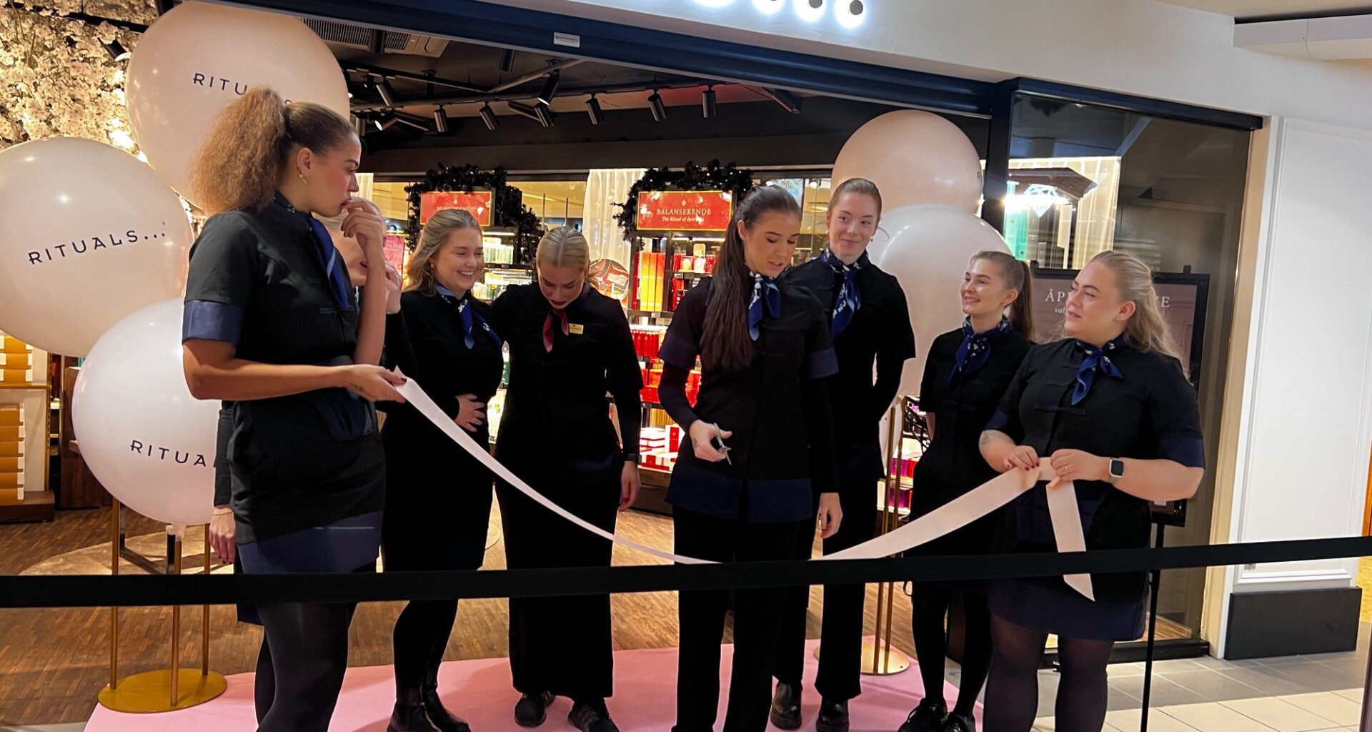 Næring, Levanger | Folk sto i kø da butikken åpnet dørene