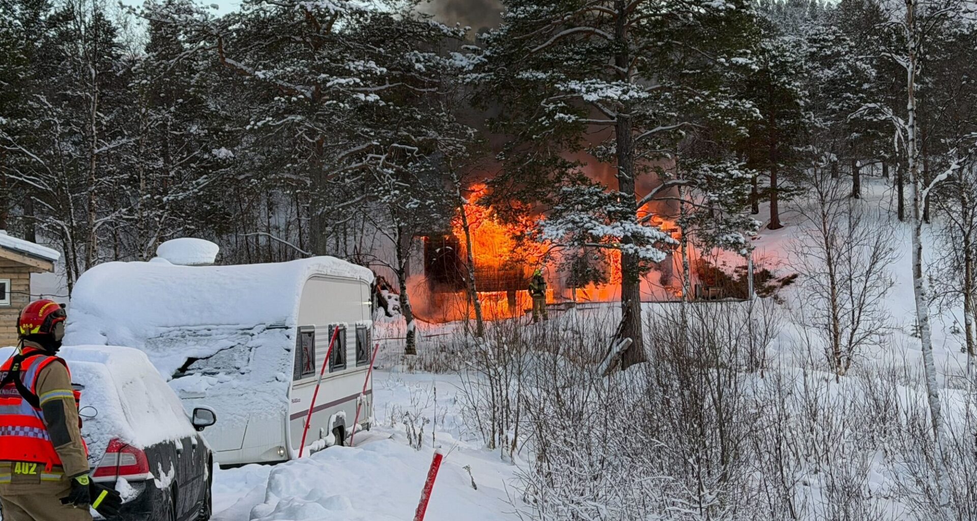 Kvenvik, Alta | Rykker ut til hyttebrann: – Skal være full overtenning - Kronstadposten