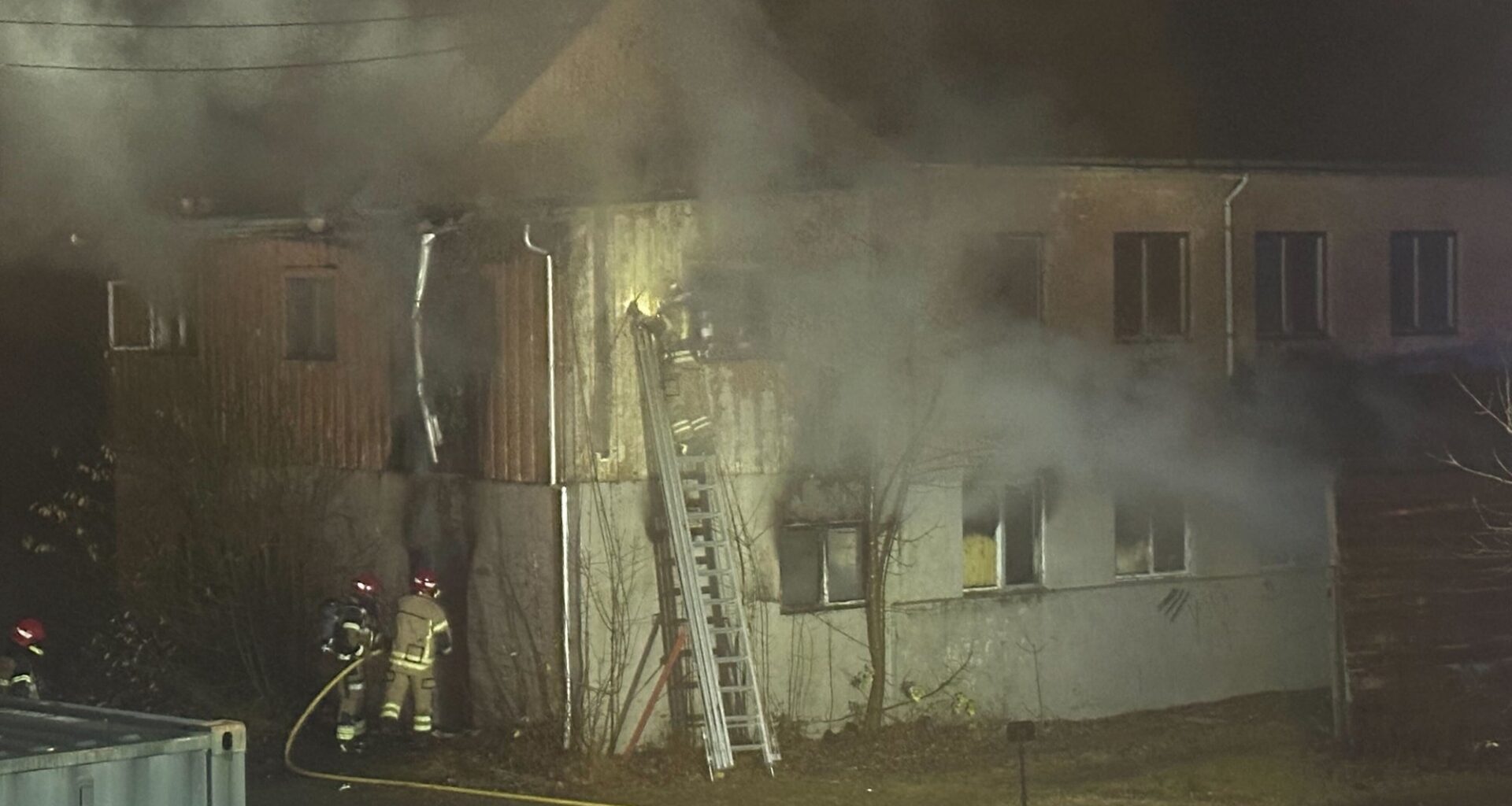 Nyheter, Brann | Brann i lagerbygg i Øystese sentrum slukket