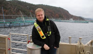 Laksedød, Flekkefjord | Alger tok livet av 1,15 millioner laks: – Det har vært en tung tid! - Avisen Agder