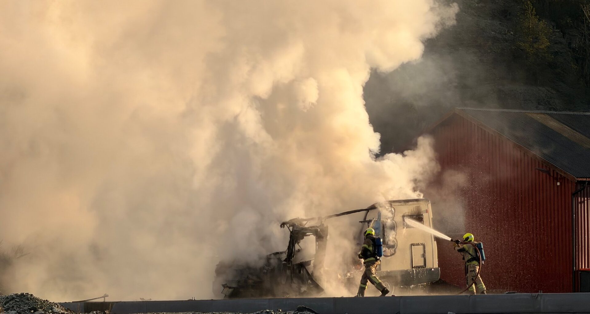 Brann, Skien | Brann i bobil – spredningsfare til hus