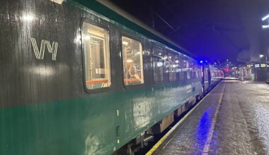 VY, Bergensbanen | Trøbbel på Bergensbanen: Tog kjørte på stein