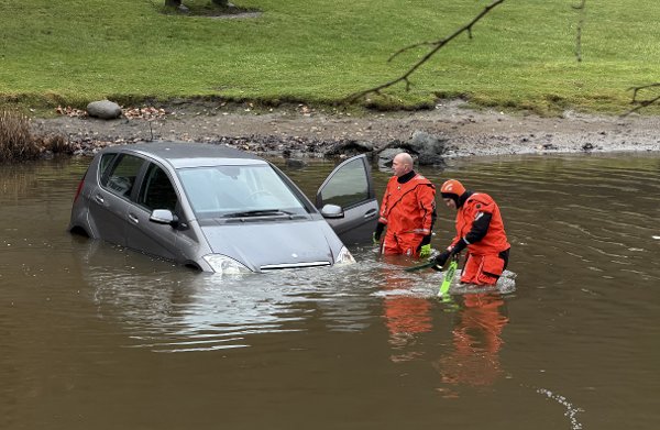 Bil i vannet, Sandvika