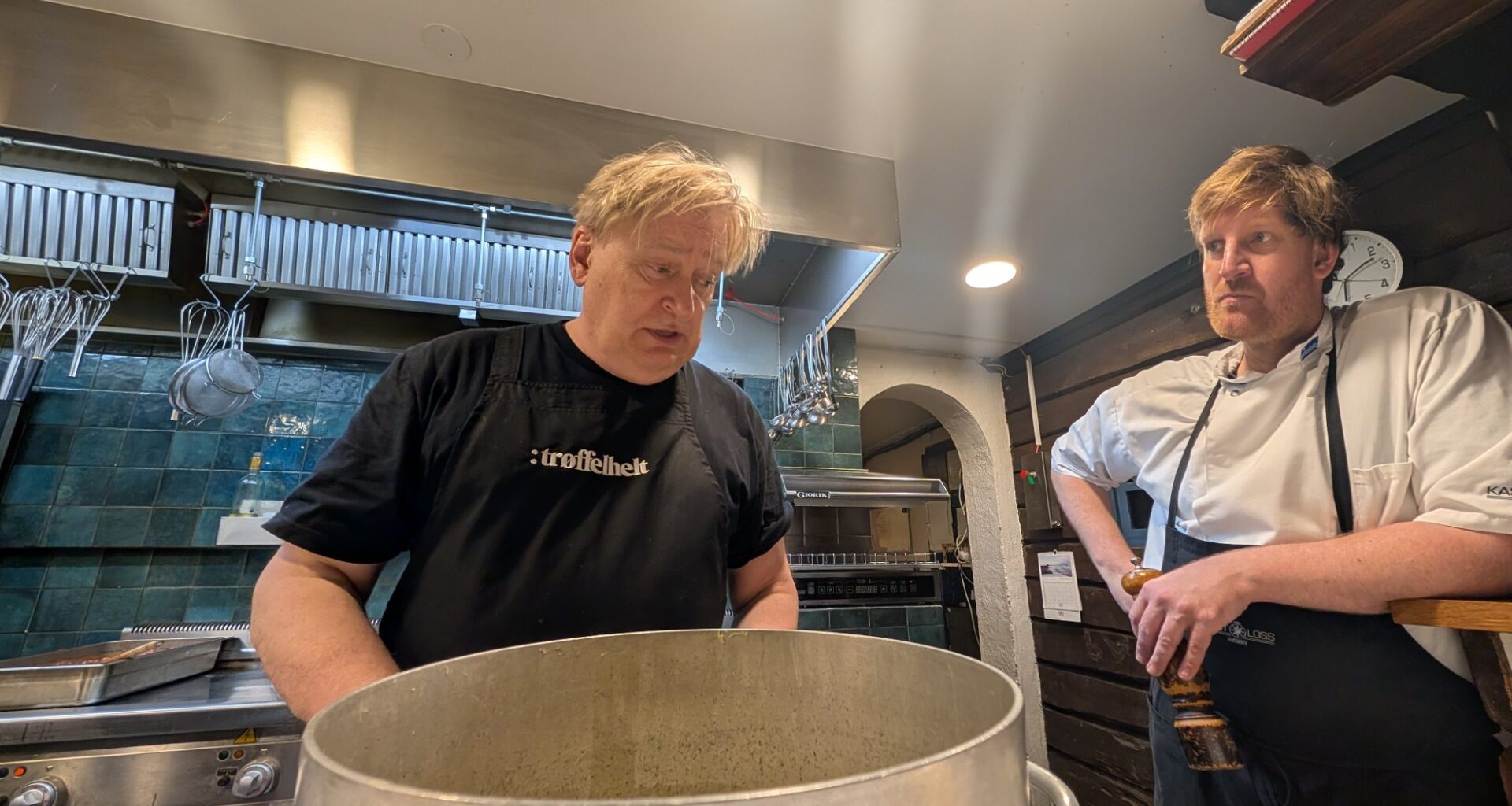 Nyheter, Arrangement | Damene skal falle som fluer