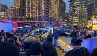 Oslo, Ulykke | Politiet skjelte ut filmende tilskuere: – Fy, skam dere!