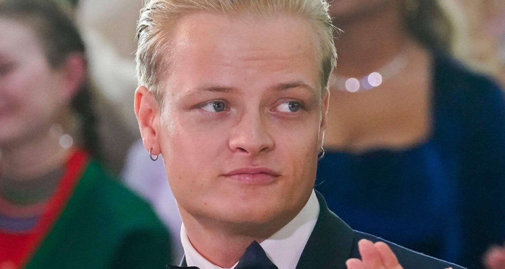 Marius Borg Høiby, Høiby-saken | Høiby skal ha googlet forskjell på «overgrep» og «voldtekt» uker før siktelsen