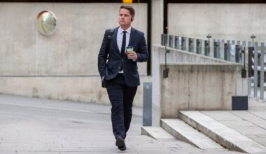 Seks uker hovedforhandling opphevet etter at dommerfullmektigen la ut jobbskifte på Linkedin