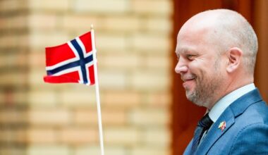 Senterpartiet, Trygve Slagsvold Vedum | Vedum avviser MDGs oljekrav: – Helt utenkelig