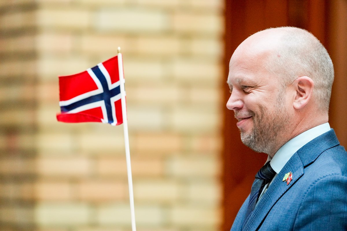 Senterpartiet, Trygve Slagsvold Vedum | Vedum avviser MDGs oljekrav: – Helt utenkelig