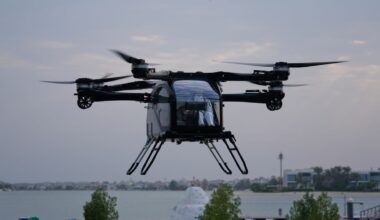 Aridges Land Aircraft Carrier under en demonstrasjon i Dubai.