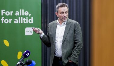 Arild Hermstad, MDG | MDG-lederen holdt oljeleksjon for pressen