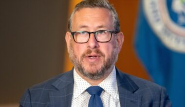 USA strammer ytterligere inn: Stanser alle asylavgjørelser umiddelbart