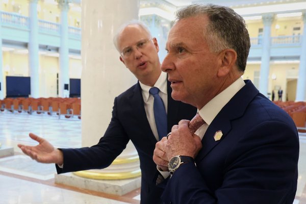 President Vladimir Putin's investment envoy Kirill Dmitriev, left, welcomes U.S. President Donald Trump's special envoy Steve Witkoff to the talks with Russian President Vladimir Putin in St. Petersburg, Russia, Friday, April 11, 2025. (Vyacheslav Prokofyev, Sputnik, Kremlin Pool Photo via AP)