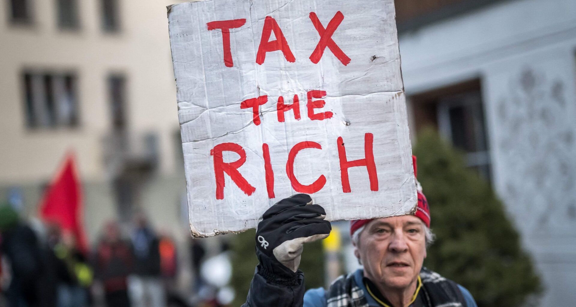 Sveits, Arveskatt | Truet med å forlate Sveits: Slipper arveskatt