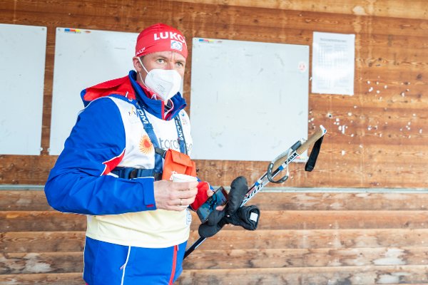 Oberstdorf , Tyskland 20210307. 
Jegor Soria på vei inn i til juryrommet  50 km klassisk menn under  VM på ski i Oberstdorf, Tyskland.
Foto: Terje Pedersen / NTB