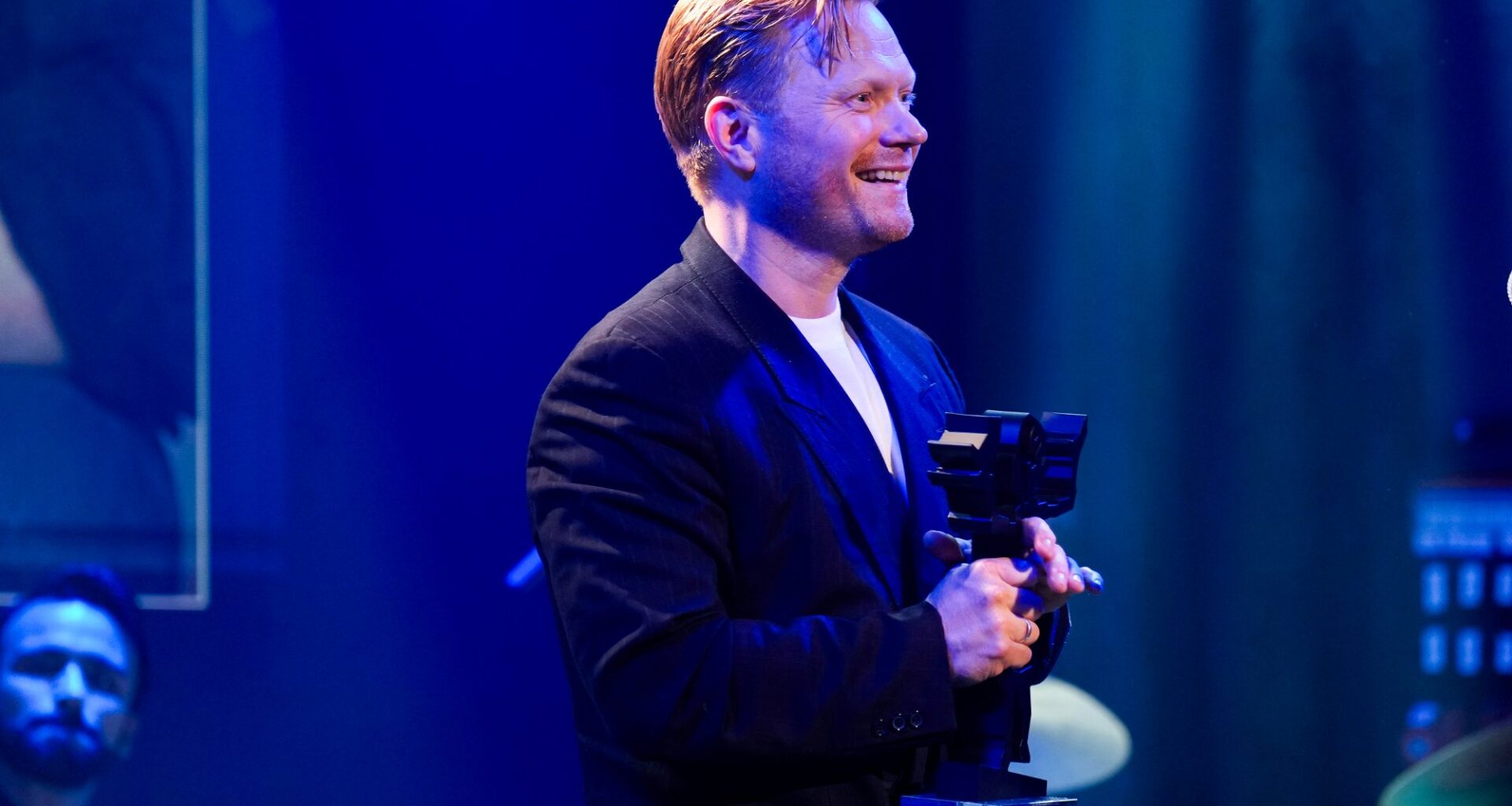 Nyhende, Kultur | Leander Djønne vann Brageprisen