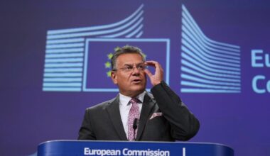 EUs mektige handelskommissær Maros Sefcovic har gått ut i sosiale medier og bedt EU-landene stemme for å innføre toll på jernlegeringer.