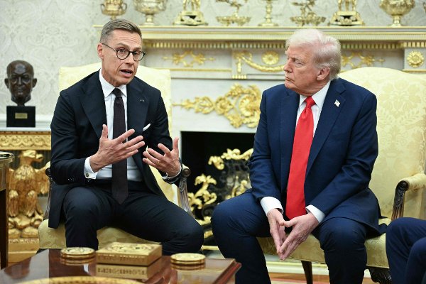 US President Donald Trump meets with Finnish President Alexander Stubb in the Oval Office of the White House in Washington, DC, on October 9, 2025. (Photo by Jim WATSON / AFP)