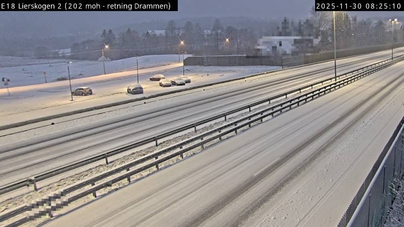 Snø, Kjøreforhold | Skal du innover mot Oslo? Snøen legger seg på veiene - Telemarksavisa