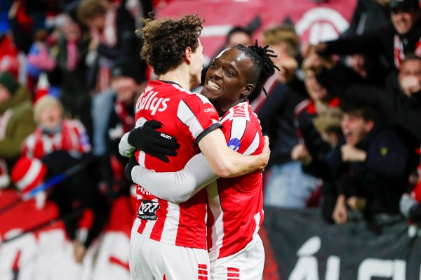 Tromsø 20251102. 
Tromsøs Leltsin Camoes scorer Tromsøs tredje mål  under eliteseriekampen i fotball mellom Tromsø og Sarpsborg 08 på Romssa Arena.
Foto: Rune Stoltz Bertinussen / NTB