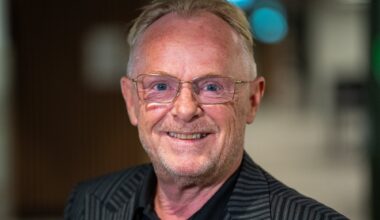 Per Sandberg, Kjæreste | Per Sandberg (65) tar med kjæresten Lucky (39) til Norge: – Må legge fram bevis