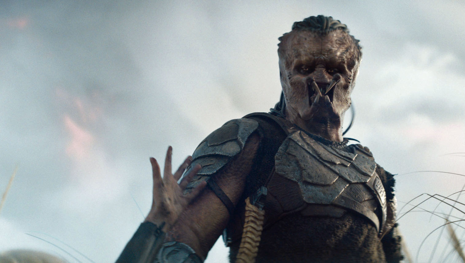 Predator Badlands Elle Fanning norsk kino norge disney pluss Dimitrius Schuster-Koloamatangi