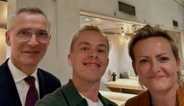 Jens Stoltenberg oppfordrer nordmenn i København til å stemme i lokalvalget – NRK Urix – Utenriksnyheter og -dokumentarer