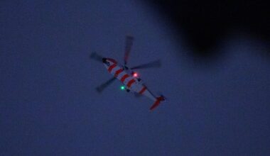 Nyheter, Bergen | – Ja, det to tyske turister som har gått seg fast. – Det er kontakt med, de har ringt politiet, AMK. Politiet koordinerer dem. Detaljs, bakkeressurser, så var redningshelikopter i bergen likelvelr. Ståle Jamtli. 