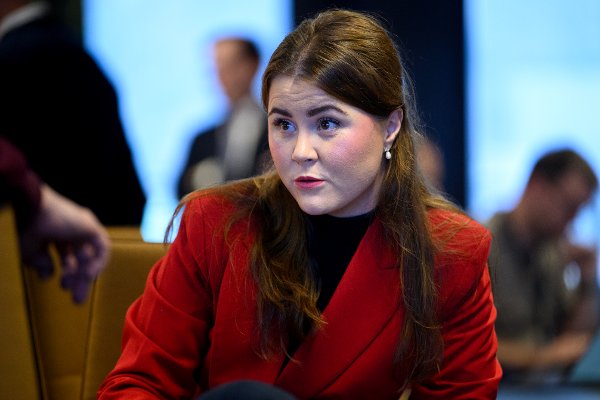 Finansbyråd Jacob Mæhle legger frem bybudsjettet for Bergen Bystyre. 