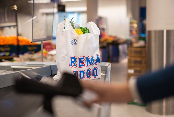 Du kan bare kjøpe det mellom 15.30 og 17.30: Rema 1000-butikk har kommet i julestemning og selger et unikt produkt til en rimelig pris