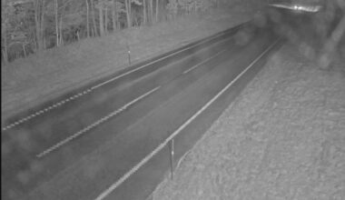 Sogndal, Ver og føre | No blir det glatt: – Det er utfordrande for dei som saltar også