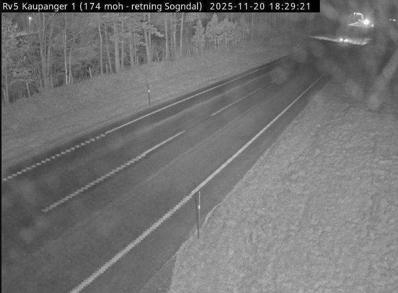 Sogndal, Ver og føre | No blir det glatt: – Det er utfordrande for dei som saltar også