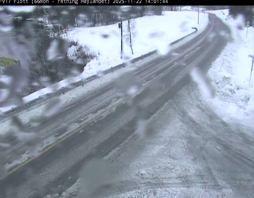 Trafikk, Veg og føre | Fra glattis til sørpeføre i Namdalen: Advarer bilistene