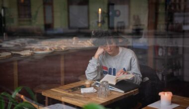 Sagaen om Isfolket av Margit Sandemo har blitt tatt inn i varmen og settes opp på Nationaltheatret – Kultur