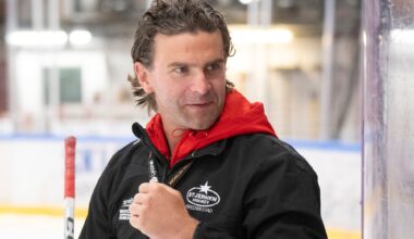 Stjernen, Lasse Fjeldstad | Stjernen kom ned på jorda i Stavanger – fikk bank av Oilers - Fredriksstad Blad