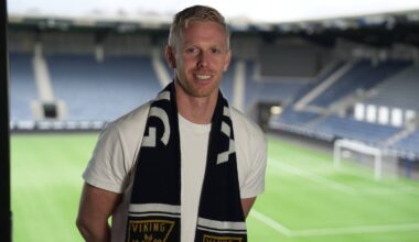 Arild Østbø på stadion i Stavanger