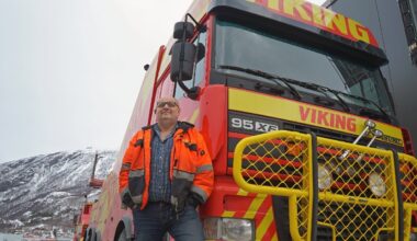 Bilberging, Vinterturisme | Berget det samme kinesiske paret opp av grøfta sju ganger på ei uke: – Nei, hva skal du si? - Nordlys