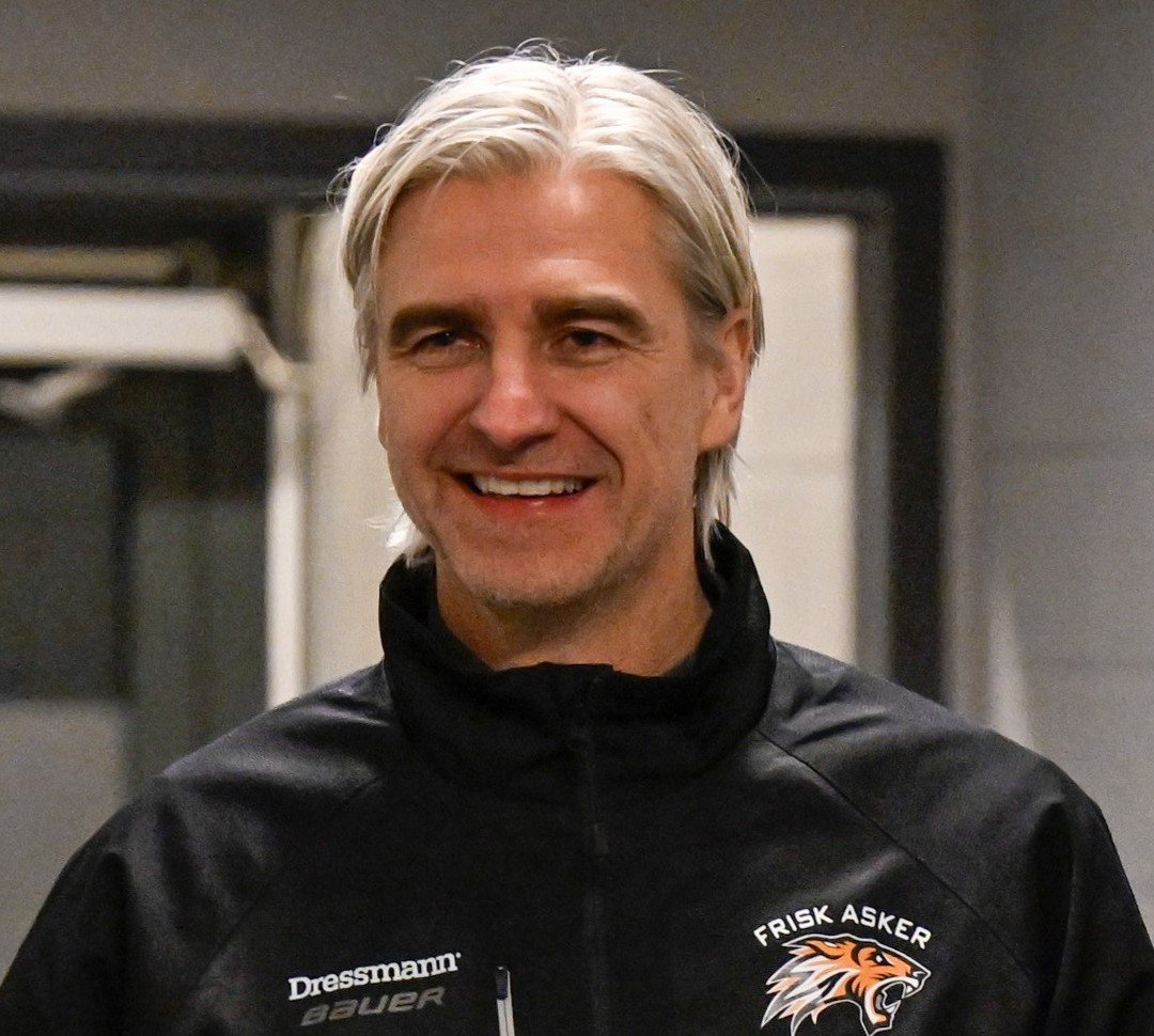 Frisk Asker, Ishall | Advarer: – Skal ikke bli for bekvemme Leder suverent – men advarer egne spillere - Budstikka