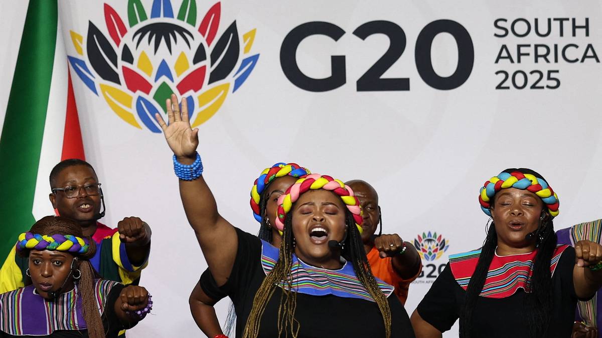 Members of Soweto Gospel Choir perform at the end of the G20 Leaders' Summit in Johannesburg, South Africa