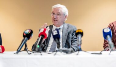 Brøt god advo­katskikk - må betale Viggo Kristi­ansen - fvn.no